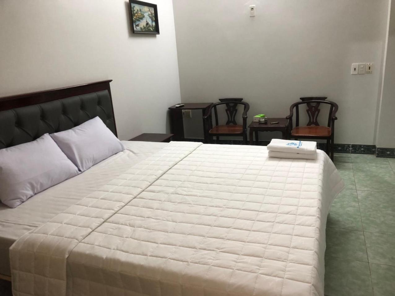 Hotel Nam Son Tan Duong Hai Phong Exteriör bild